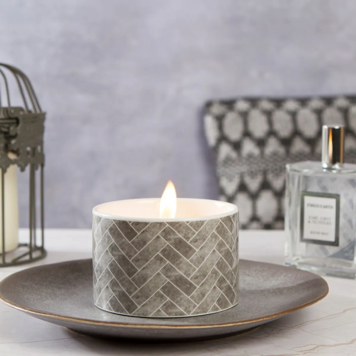 Fired Earth Earl Grey & Vetivert Candle Sale