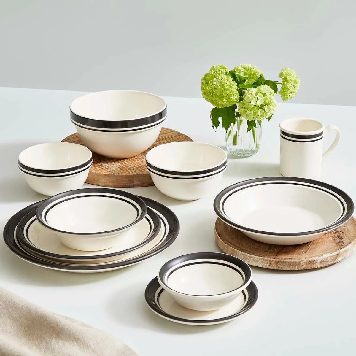 Portmeirion Potter's Stripe Set of 4 Dinner Plates, Black Best