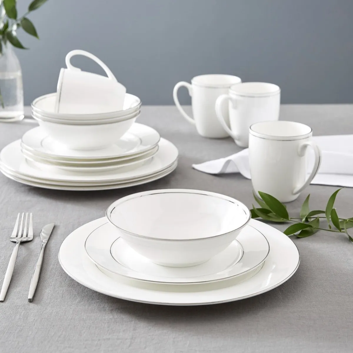 Royal Worcester Serendipity Platinum Duo 16 Piece Set Outlet