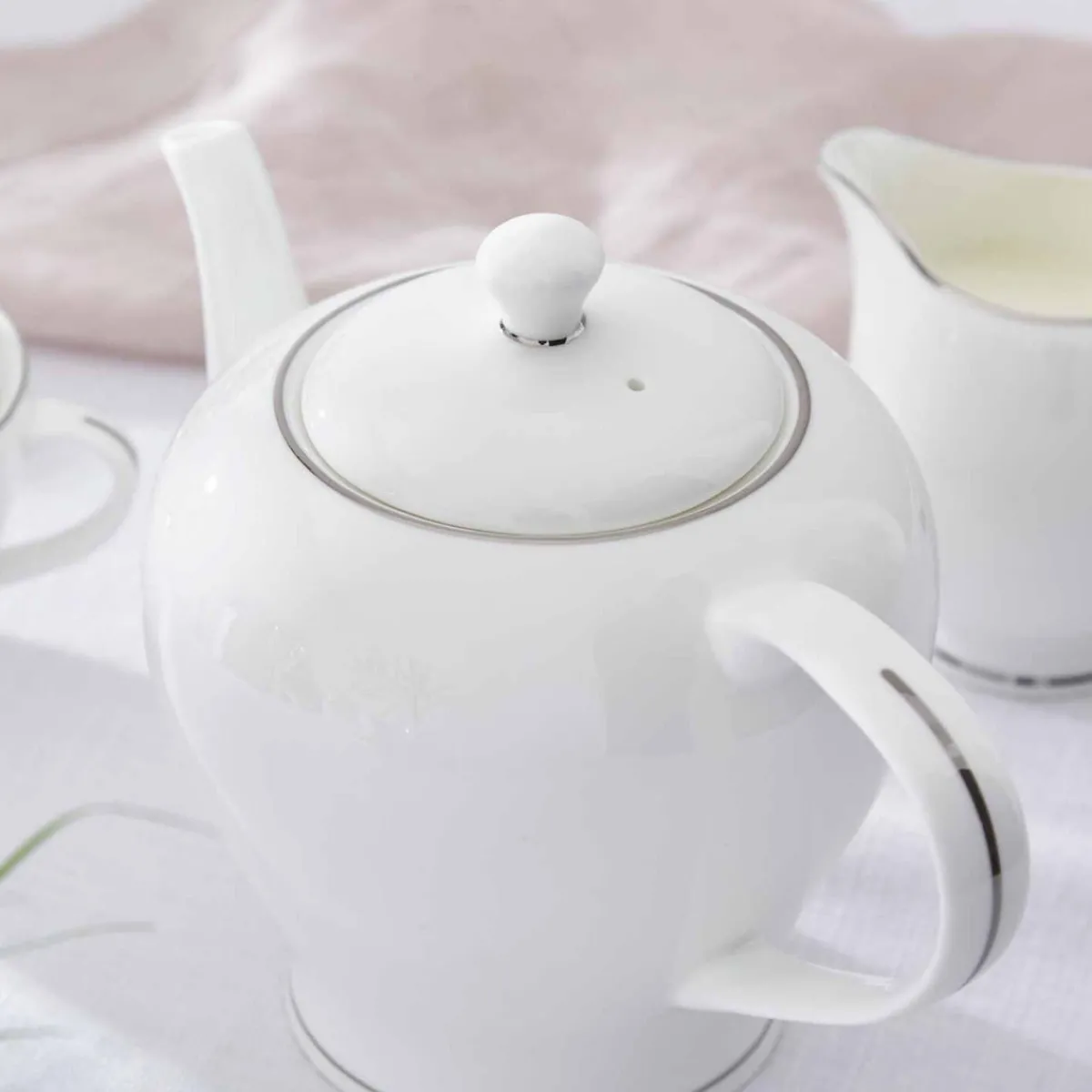 Royal Worcester Serendipity Platinum Teapot Outlet